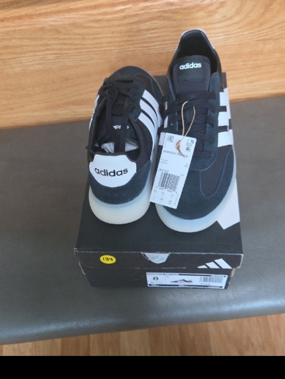 Adidas Woman Barreda Decode Black/White Sneakers  SIZE 8 NEW IN BOX - Picture 6 of 6